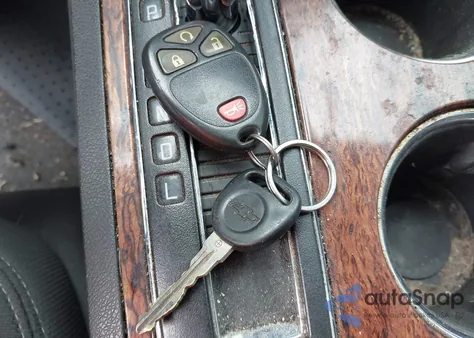 2013 Chevrolet Traverse 1Lt z USA, uszkodzony, nr VIN 1GNKRGKD5DJ103137